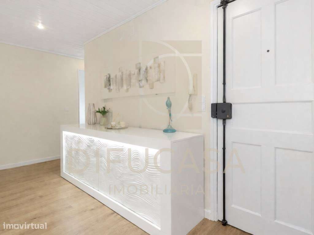 R260_Apartamento T3 Central no Feijó-8