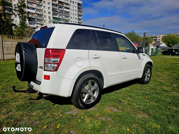 Suzuki Grand Vitara 2.0 De luxe - 4