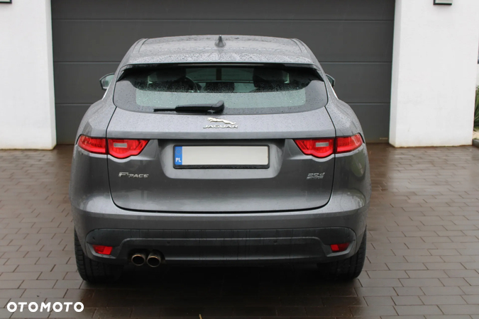 Jaguar F-Pace 2.0 i4D AWD Prestige - 11