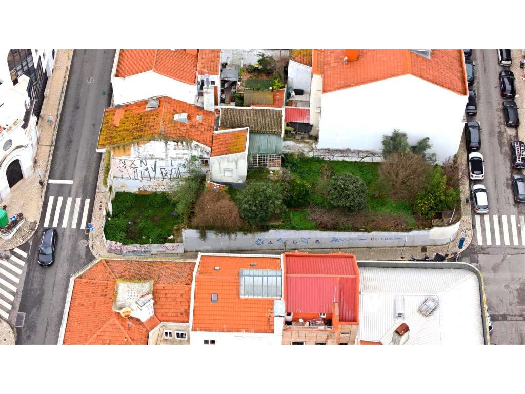 Terreno / Prédio com PIP Aprovado para 10 Apartamentos, para Venda ... - Grande imagem: 2/19