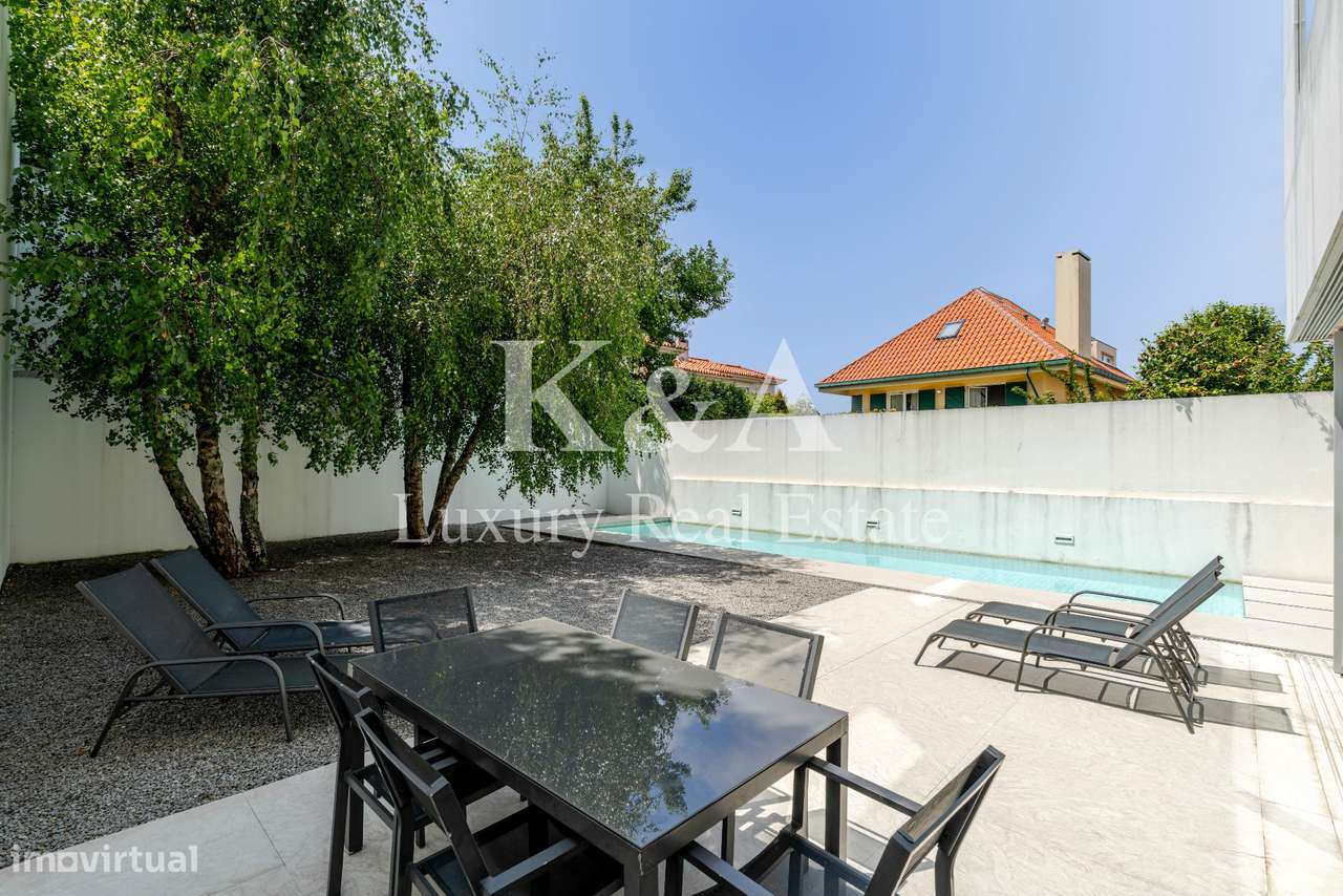 Moradia na Foz, com jardim e piscina-4