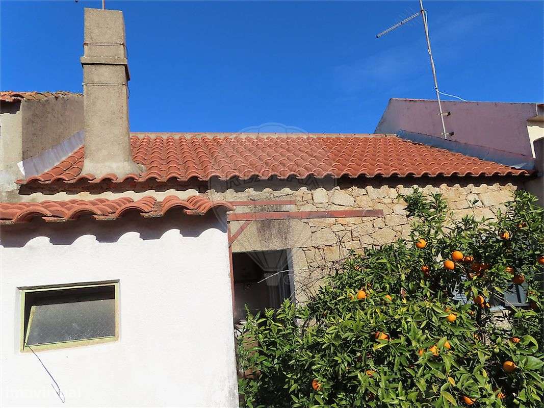 Moradia T2 para venda-18