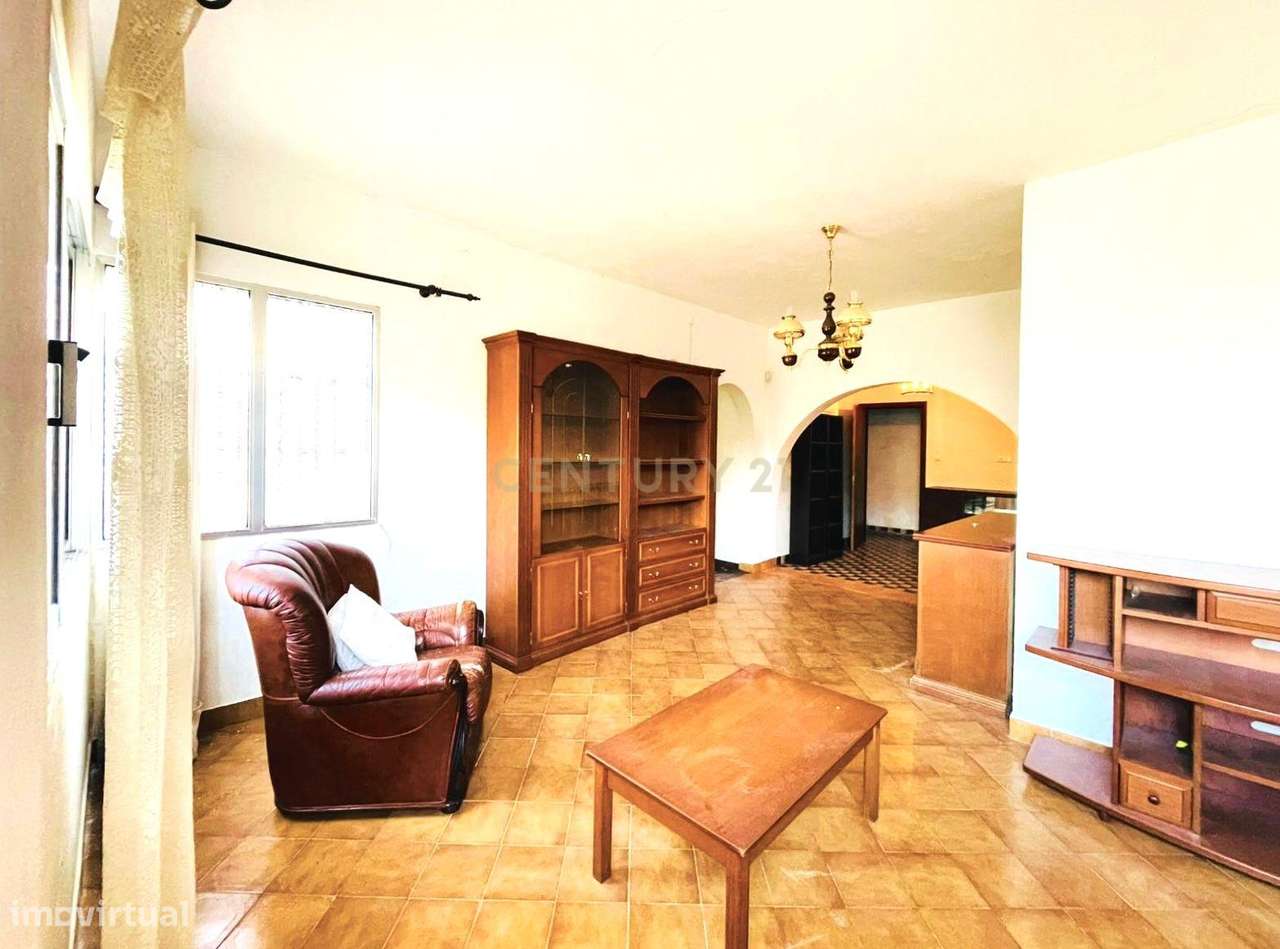 Moradia T3 Térrea em Santo António – Próximo ao Madeira Shopping-8