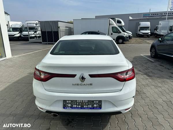 Renault Megane TCe GPF Zen - 6