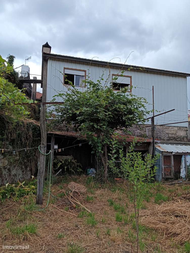 Moradia Familiar R/C e 1º andar - Grande imagem: 4/12