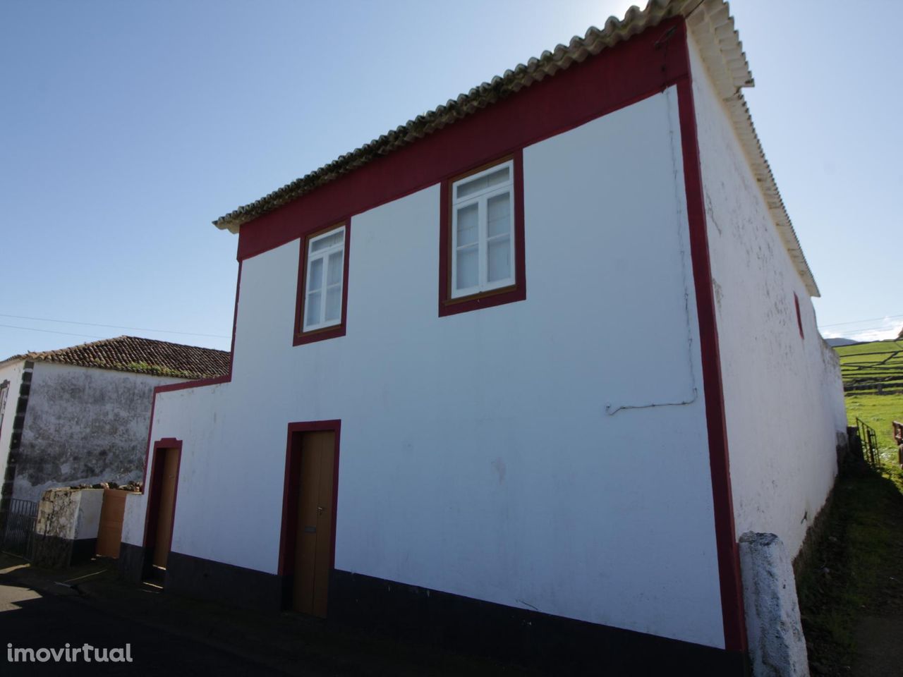 House/Villa em, Angra Do Heroísmo REF:4213