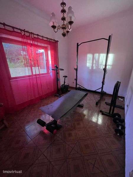 Moradia + terreno 431m2 Queijas - Grande imagem: 4/12