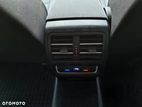 Volkswagen Passat 2.0 TDI BMT Trendline - 24