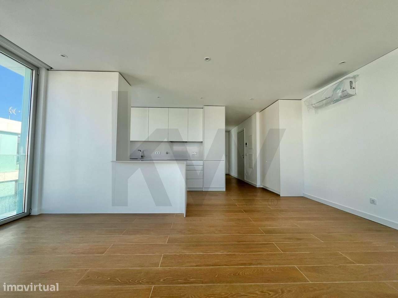 T2 Exclusivo em Primeira Linha de Mar com Condomínio de Luxo - Grande imagem: 2/25