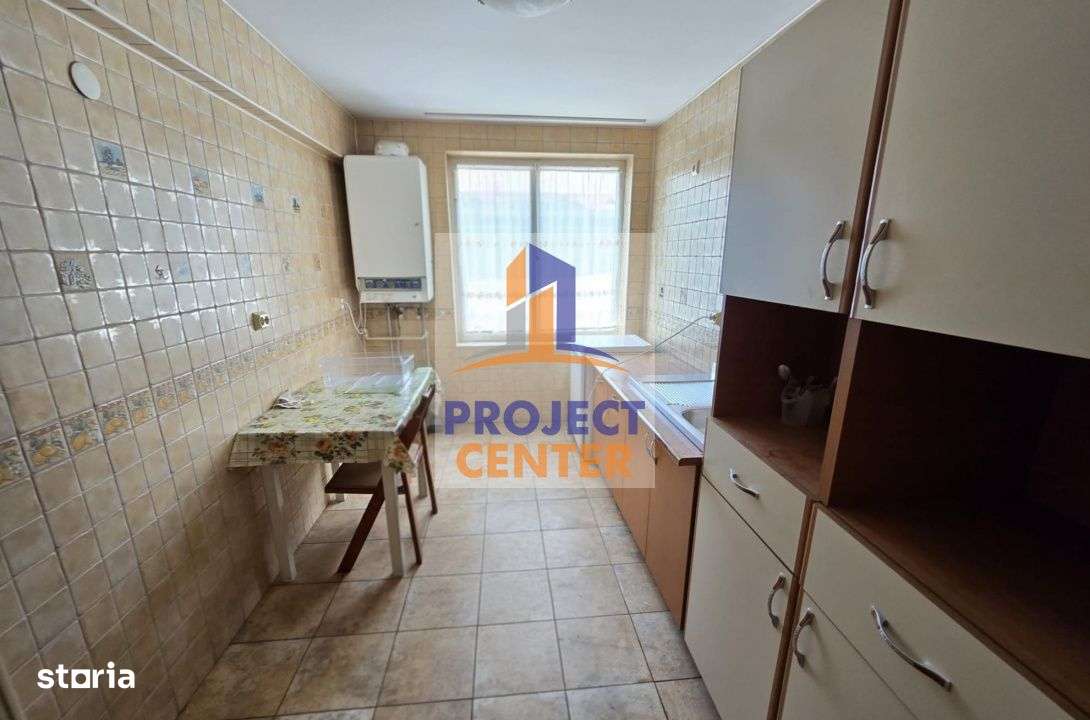 Apartament 3 camere Ultracentral, etaj 2, 2 balcoane - Imagine principală: 3/10