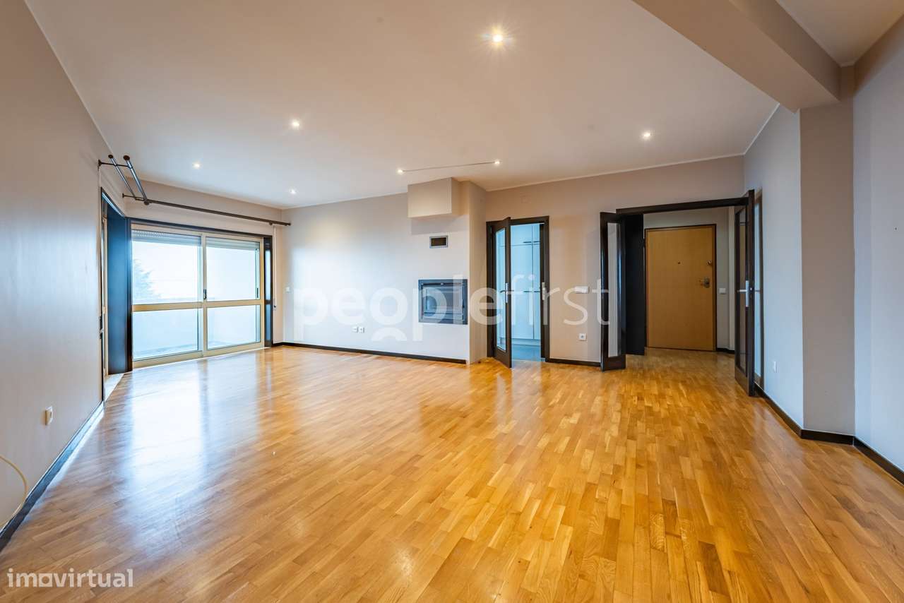 Apartamento T3 Remodelado com Terraço de 85m² – Rua de Murjães, Gon...-4