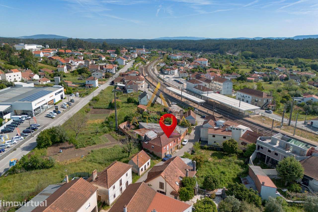 Moradia para Recuperar | Anexos | Garagem | Albergaria dos Doze, Pomba-14