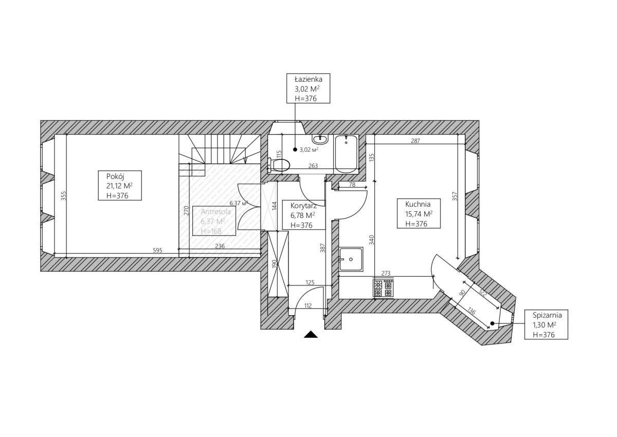 390 cm wysokość | 48m2 | Koneser | Kamienica-15
