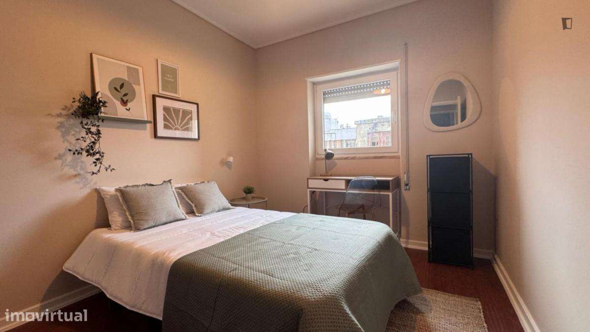 Quarto - localizado em Norton de Matos Coimbra - Grande imagem: 4/9