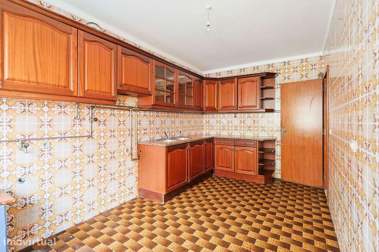 Apartamento T2 Barreiro-12