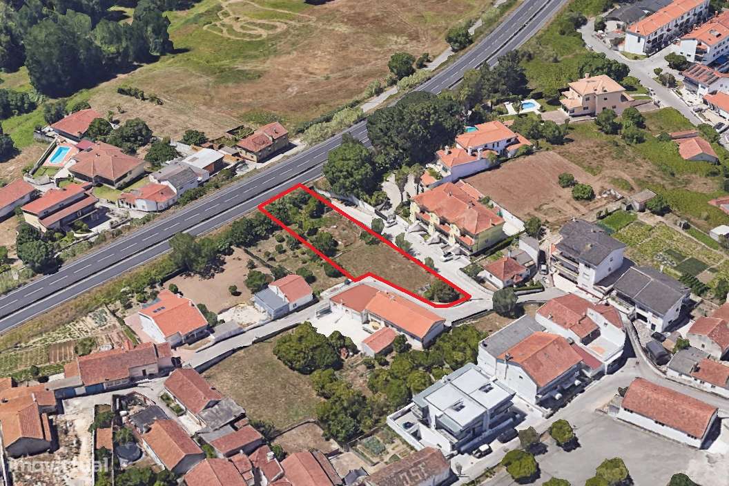 Terreno com 968 m2  / Marrazes / Leiria - Grande imagem: 2/5