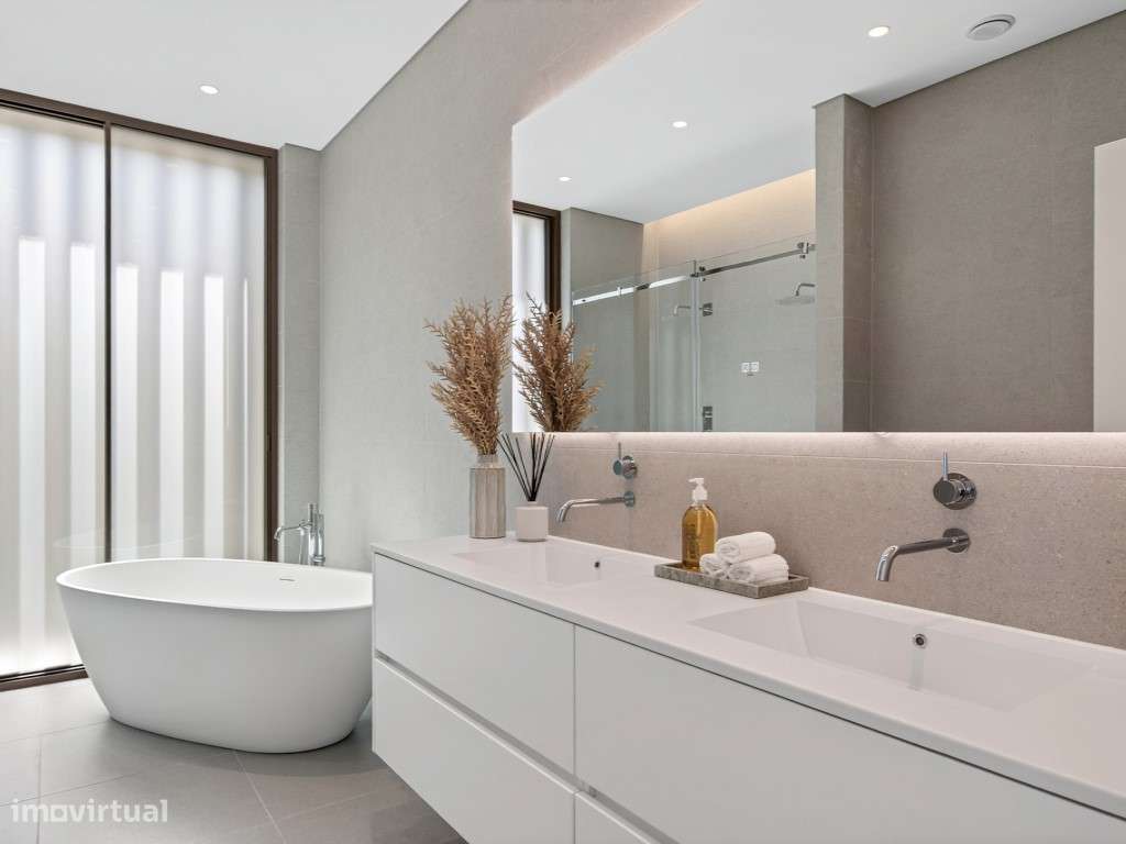 Moradia T4 com Piscina, Jardim e Vista deslumbrante sobre o Mar-27