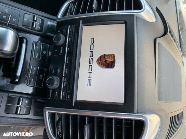 Dezmembrez Porsche Cayenne 3.0tdi - 2