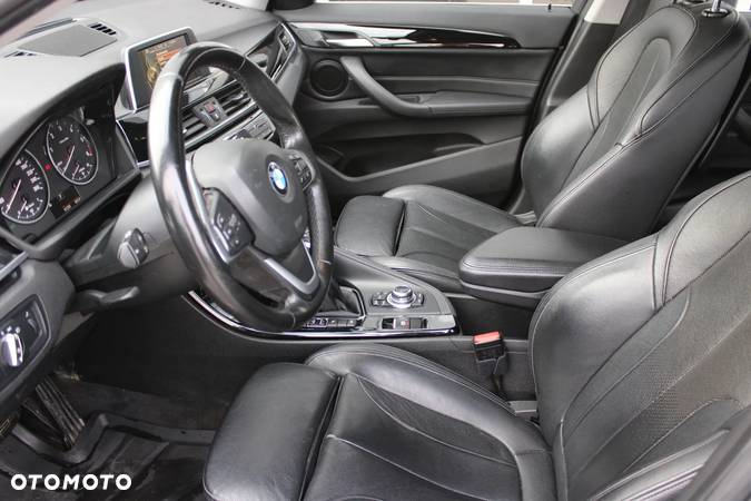 BMW X1 xDrive20d xLine - 14