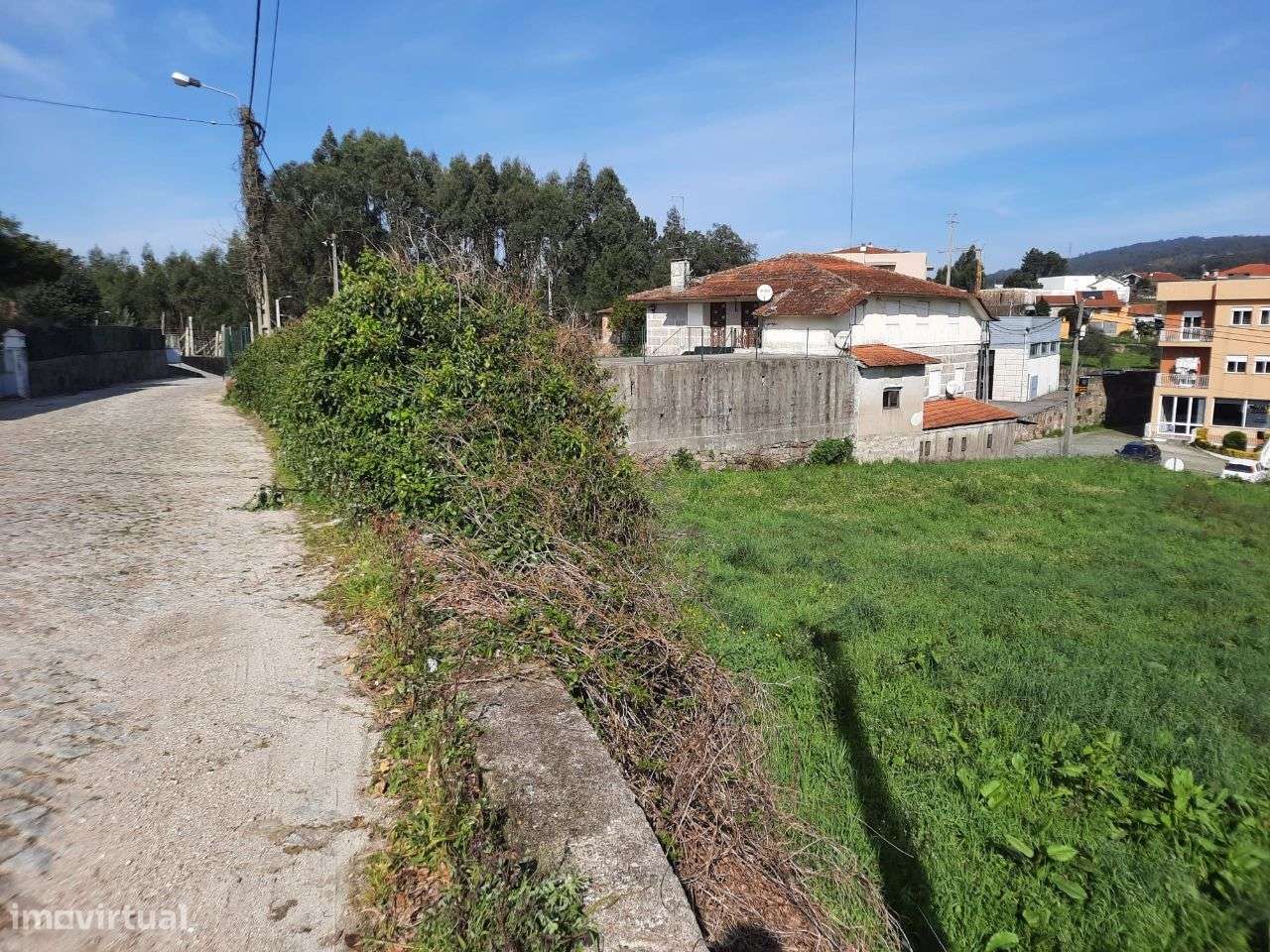 Vende Terreno para construção de 1 a 4 moradias Oldrões Penafiel-9