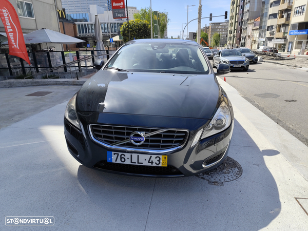 Volvo S60 D3 Momentum - 5