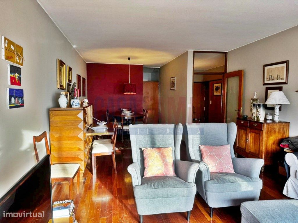 Apartamento T3 na 2ª linha de mar em ...