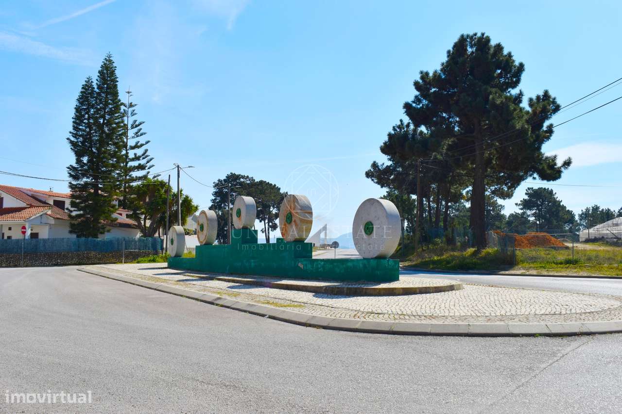 Lote de Terreno para construção de moradia em banda, localizado na Urb - Grande imagem: 3/39