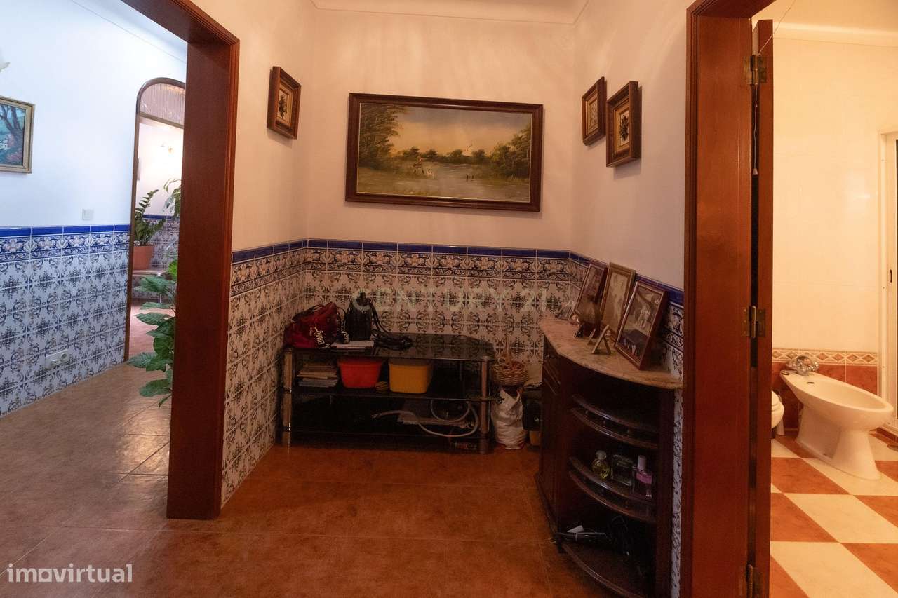 Moradia T3 com quintal, garagem e anexos no centro de Ervidel-20