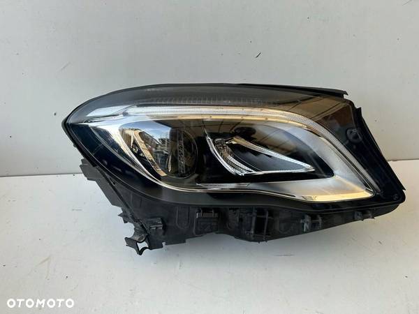 MERCEDES GLA 156 LIFT LAMPA PRAWA FULL LED 1569067000 - 2