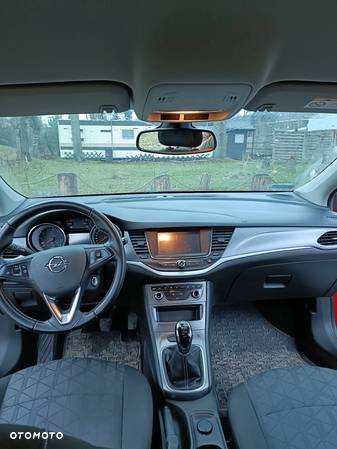 Opel Astra V 1.4 T 120 Lat - 11