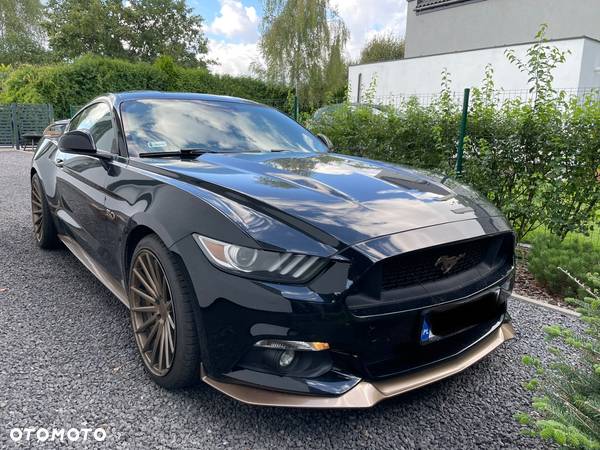 Ford Mustang 5.0 V8 GT - 2