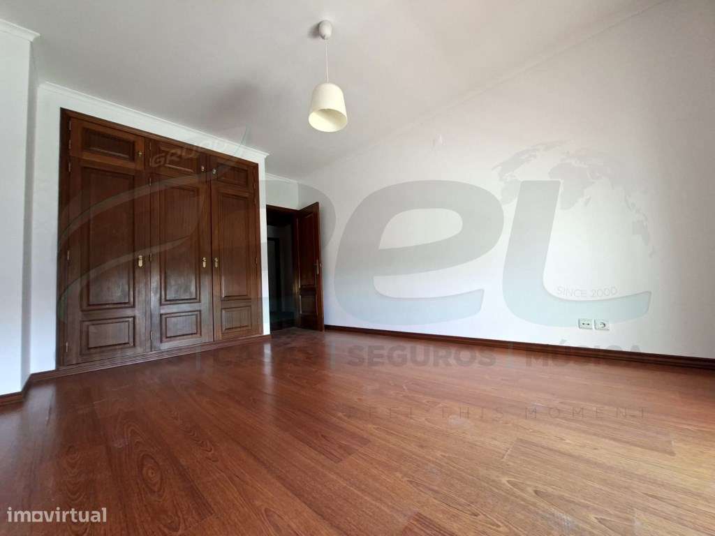 Apartamento T4 Almeirim-12