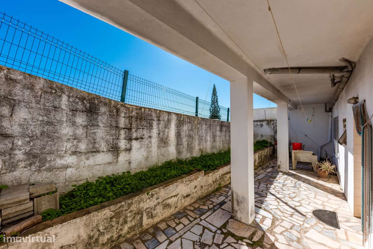 Moradia T5 com mais de 200m2 em Boliqueime-36