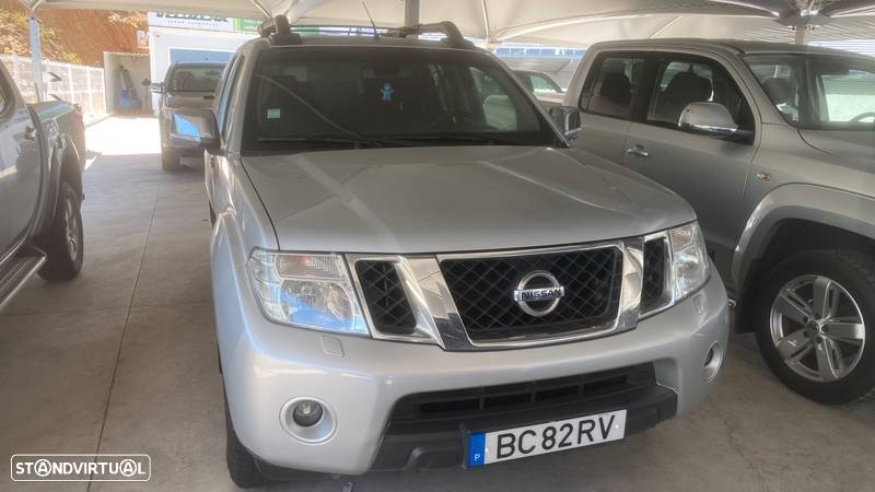 Nissan Navara 2.5 dCi CD LE Hi-Tech +P.Premium 4WD - 5