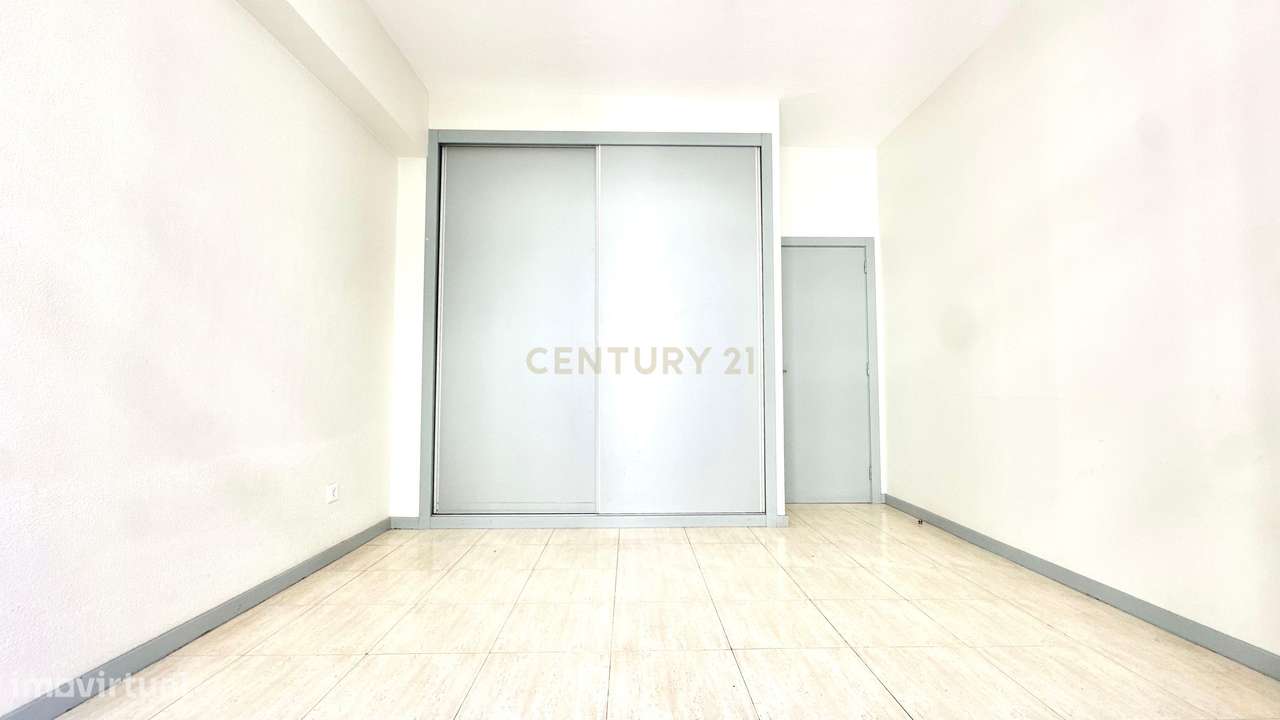 Prédio Urbano no Centro do Funchal – Oportunidade de Investimento - Lo-15