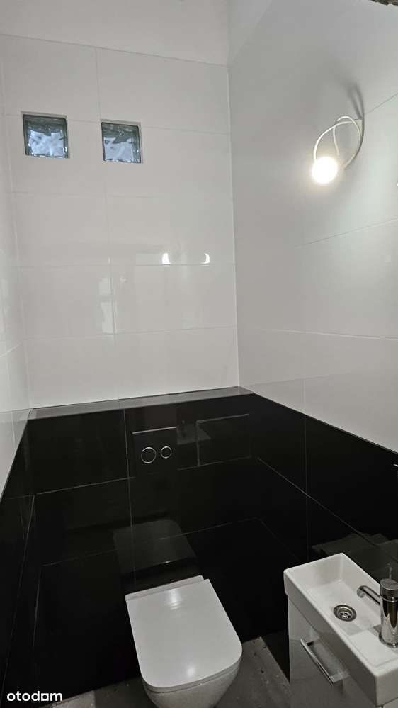 Po gruntownym remoncie mieszkanie  na parterze z balkonem i piwnicą-18