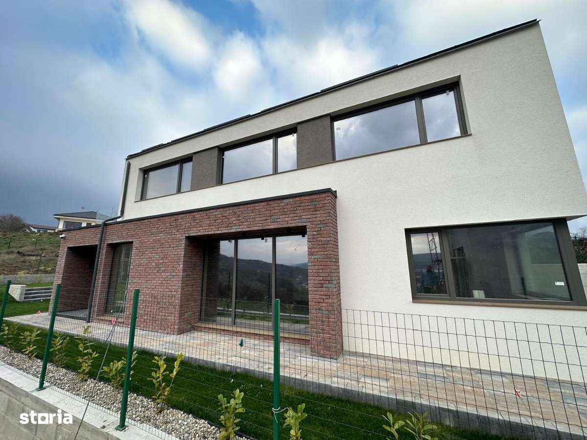 Casă individuală Baciu cu panorama - langa SunGarden Resort-2