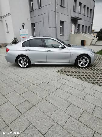 BMW Seria 3 320d xDrive M Sport Sport - 7