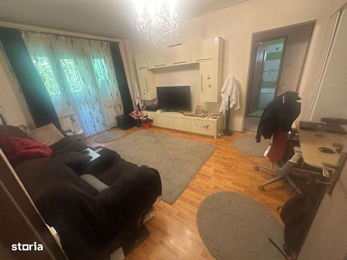 Apartament 3 camere Colentina / Maior Bacila