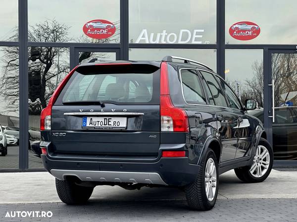 Volvo XC 90 - 4