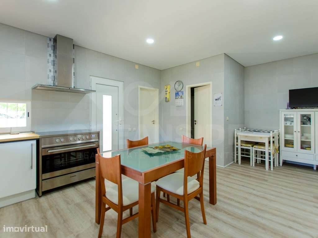 Moradia T6+1 renovada em Benavente-18