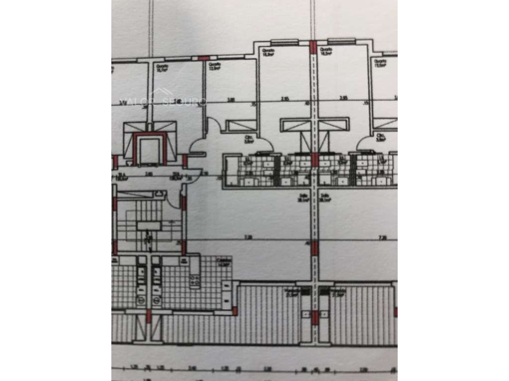 Apartamento T3 novo com garagem 2 viaturas no Sobralinho-13