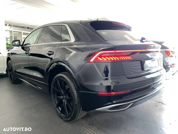 Audi Q8 - 6