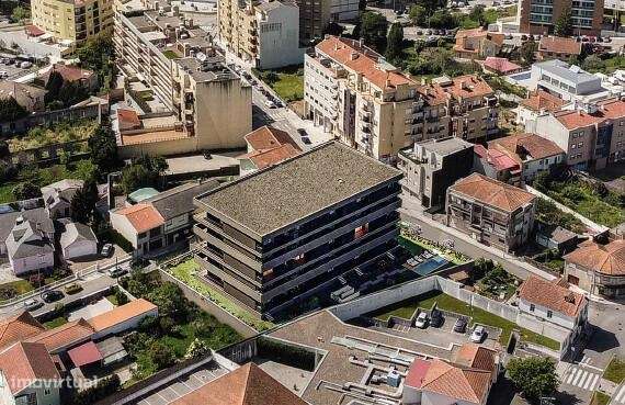 Apartamento T1 com varanda e estacionamento | Empreendimento Páteo 189 - Grande imagem: 4/20