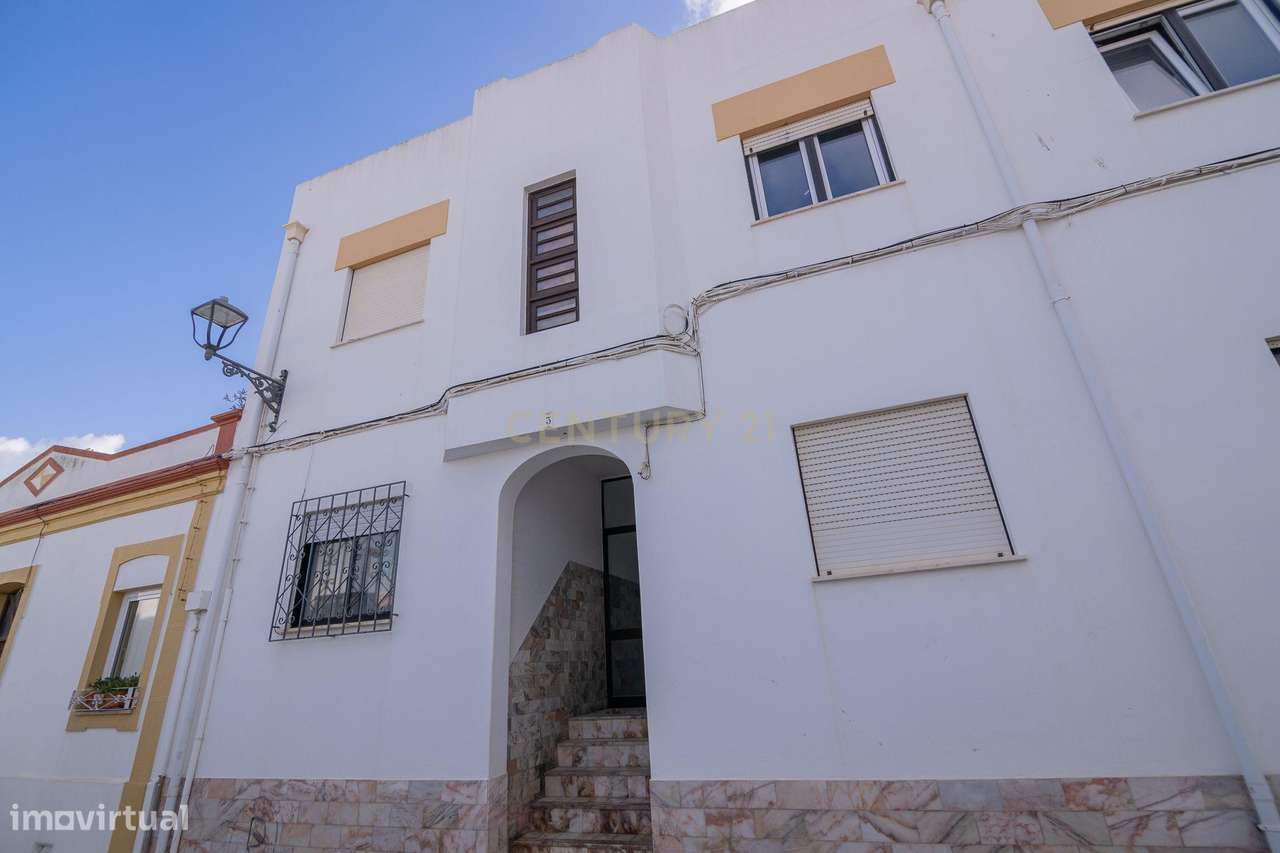 NÃO PERCA ESTA GRANDE OPORTUNIDADE!   APARTAMENTO ESPAÇOSO COM TERRAÇO - Grande imagem: 4/30