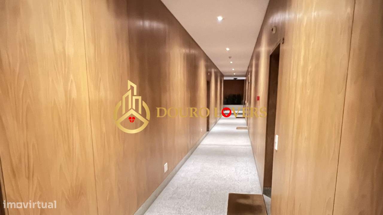 Escritório com 3 salas e terraço, em frente ao Mar - Grande imagem: 5/18