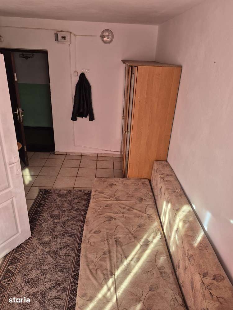 Minigarsoniera - zona Codreanu, Gara-1