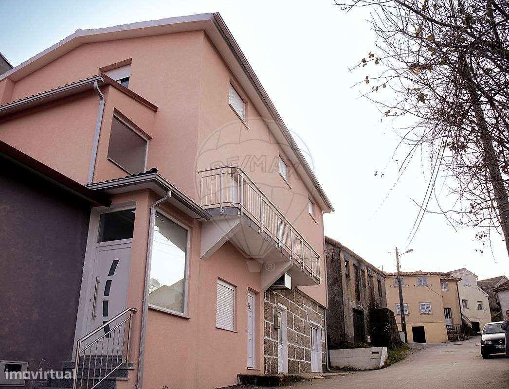 Moradia T6 para venda - Grande imagem: 2/29