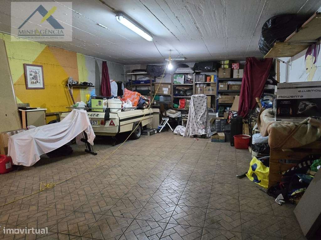 Apartamento T3 com garagem de 45 m2 em Setúbal-31