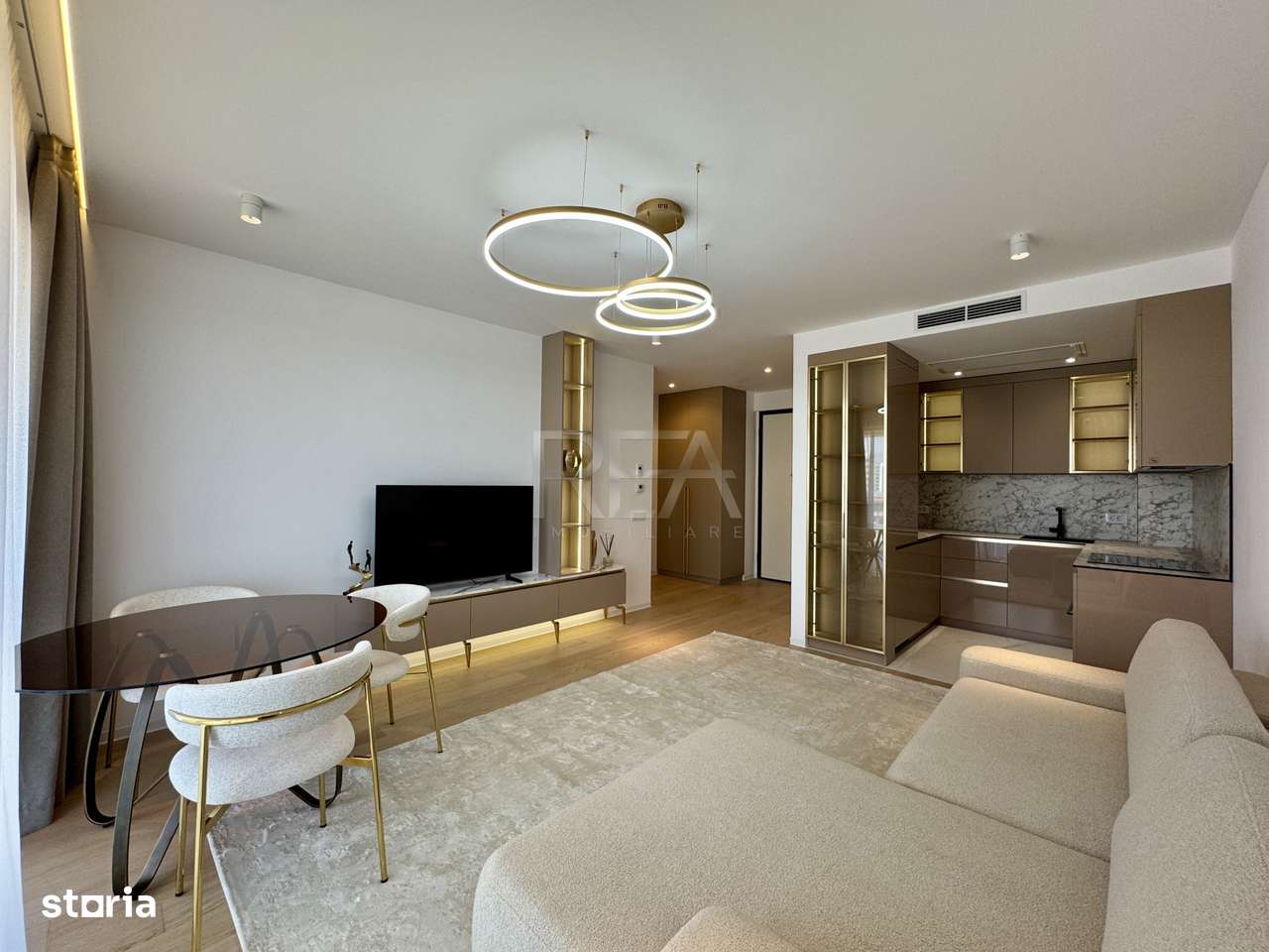 2 camere in One Lake Club la Promenada Mall
